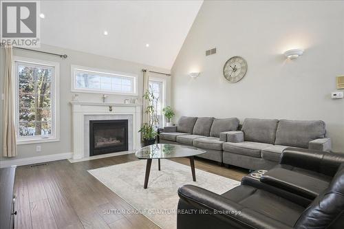 629 Burning Bush Road, Waterloo, ON - Indoor Photo Showing Living Room With Fireplace