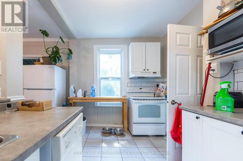 53 Crown Street, Quinte West (Trenton Ward), ON - Indoor Photo Showing Kitchen