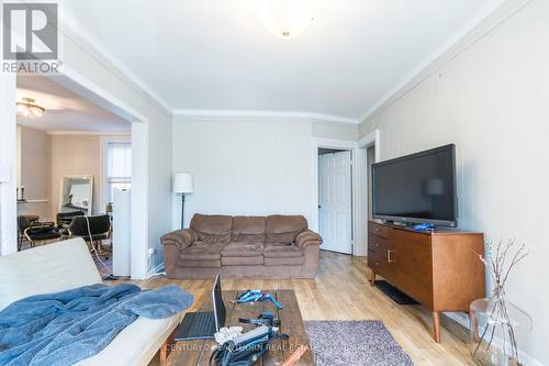 53 Crown Street, Quinte West (Trenton Ward), ON - Indoor Photo Showing Living Room