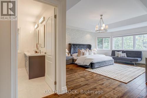 2212 Oneida Court, Mississauga, ON - Indoor Photo Showing Bedroom