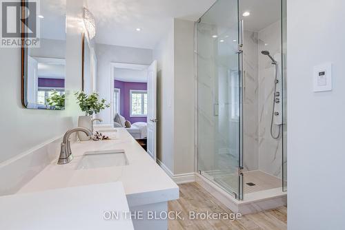 2212 Oneida Court, Mississauga, ON - Indoor Photo Showing Bathroom