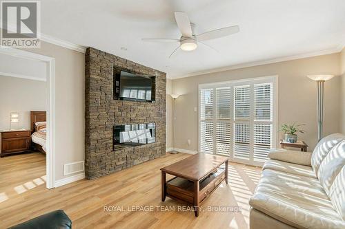 621 St Lawrence Street, Prescott, ON - Indoor Photo Showing Living Room