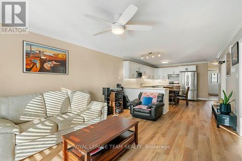 621 St Lawrence Street, Prescott, ON - Indoor Photo Showing Living Room