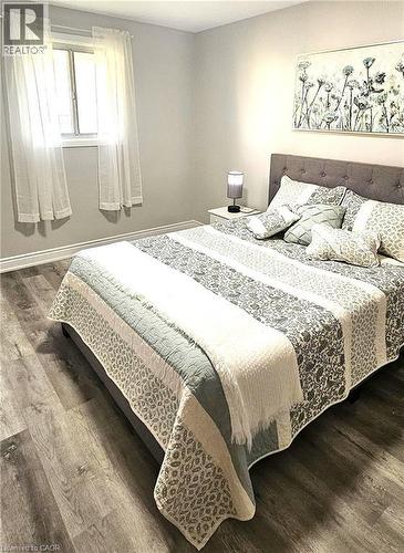 532 Montrave Avenue, Oshawa, ON - Indoor Photo Showing Bedroom