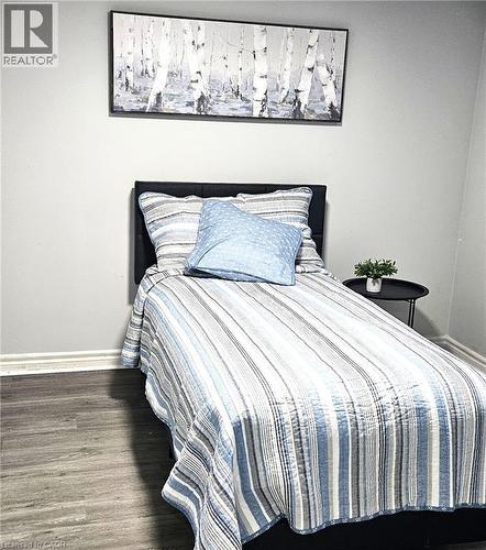 532 Montrave Avenue, Oshawa, ON - Indoor Photo Showing Bedroom