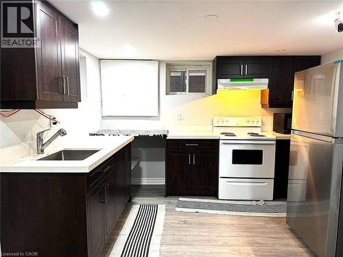 532 Montrave Avenue, Oshawa, ON - Indoor Photo Showing Kitchen