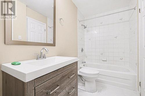 206 Beatrice Drive, Ottawa, ON - Indoor Photo Showing Bathroom