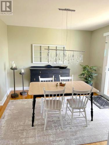 1052 Fisher Avenue, Ottawa, ON - Indoor Photo Showing Dining Room