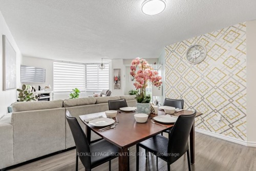 305-236 Albion Road, Toronto, ON - Indoor Photo Showing Dining Room