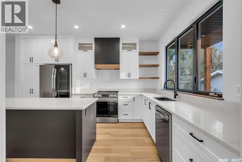 1313 Edward Avenue, Saskatoon, SK - Indoor Photo Showing Kitchen With Upgraded Kitchen