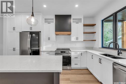 1313 Edward Avenue, Saskatoon, SK - Indoor Photo Showing Kitchen With Double Sink With Upgraded Kitchen