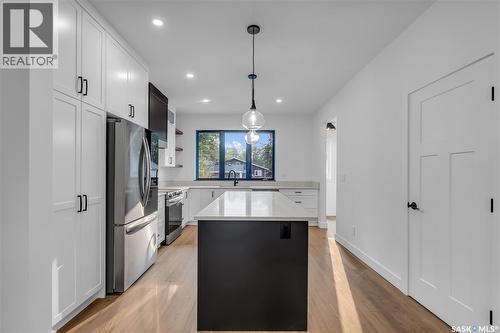 1313 Edward Avenue, Saskatoon, SK - Indoor Photo Showing Kitchen With Upgraded Kitchen