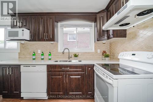 8 Topaz Gate, Toronto, ON - Indoor Photo Showing Kitchen With Double Sink