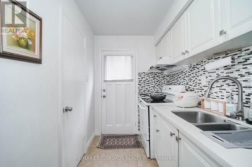 8 Topaz Gate, Toronto, ON - Indoor Photo Showing Kitchen With Double Sink