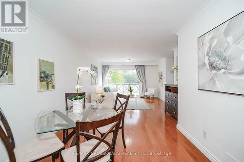 8 Topaz Gate, Toronto, ON - Indoor Photo Showing Dining Room