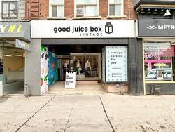 768 QUEEN STREET E  Toronto, ON M4M 1H4