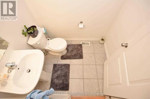 43 Sussexvale Drive, Brampton, ON - Indoor Photo Showing Bathroom
