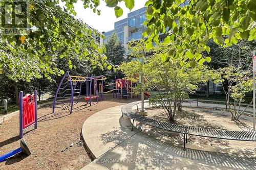 2503 - 62 Forest Manor Road, Toronto, ON - Outdoor