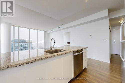 2503 - 62 Forest Manor Road, Toronto, ON - Indoor Photo Showing Kitchen