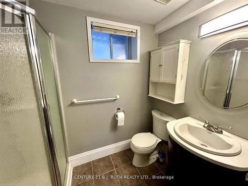 3pc bathroom - Lower - 140 Monique Crescent, Barrie, ON - Indoor Photo Showing Bathroom