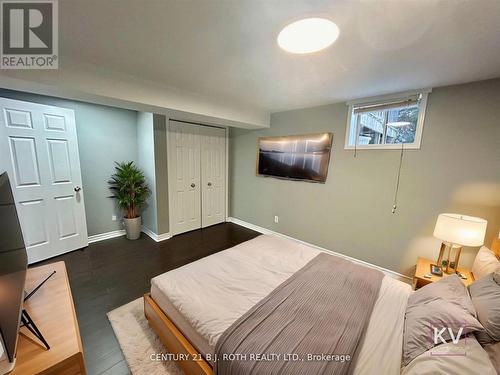 1st spacious bedroom - Lower - 140 Monique Crescent, Barrie, ON - Indoor Photo Showing Bedroom