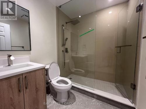 202 - 2386 Lake Shore Boulevard W, Toronto, ON - Indoor Photo Showing Bathroom