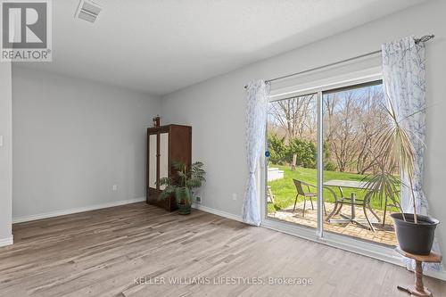 23 - 536 Third Street, London East (East H), ON - Indoor Photo Showing Other Room