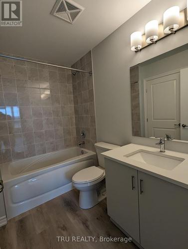 417 - 1350 Hemlock Road, Ottawa, ON - Indoor Photo Showing Bathroom