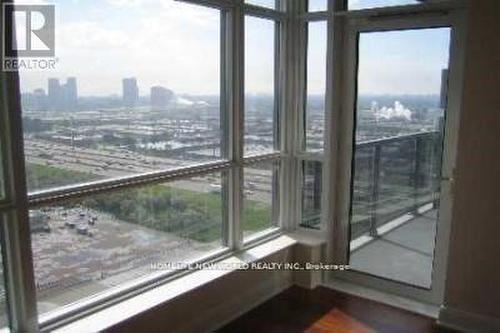 826 - 135 Village Green Square, Toronto, ON - Indoor Photo Showing Other Room