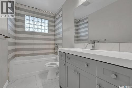 908 Shannon Road, Regina, SK - Indoor Photo Showing Bathroom