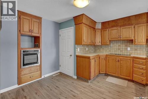 908 Shannon Road, Regina, SK - Indoor Photo Showing Kitchen