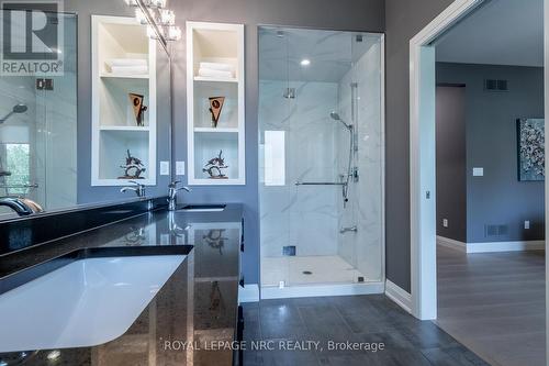 11 Emily Lane, Pelham (Fonthill), ON - Indoor Photo Showing Bathroom