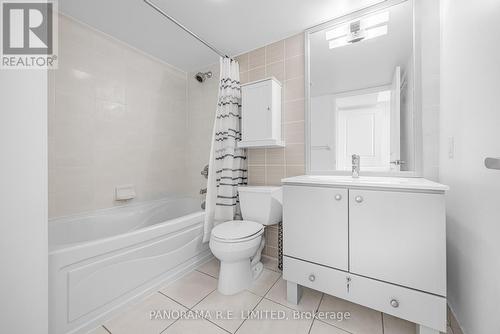2909 - 225 Sherway Gardens Road, Toronto, ON - Indoor Photo Showing Bathroom