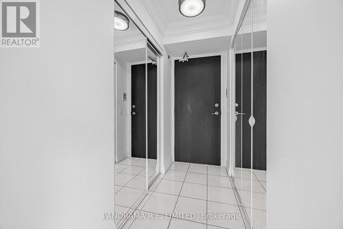 2909 - 225 Sherway Gardens Road, Toronto, ON - 