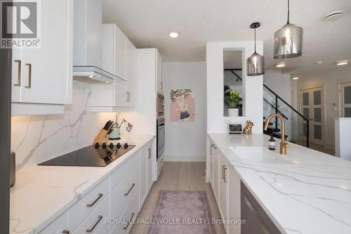 710 - 112 Benton Street, Waterloo, ON - Indoor Photo Showing Kitchen With Upgraded Kitchen