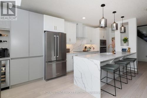 710 - 112 Benton Street, Waterloo, ON - Indoor Photo Showing Kitchen With Upgraded Kitchen