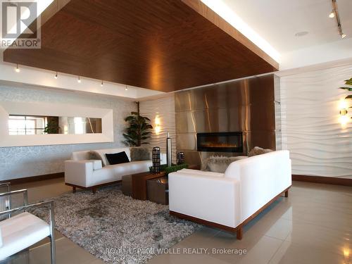 710 - 112 Benton Street, Waterloo, ON - Indoor With Fireplace