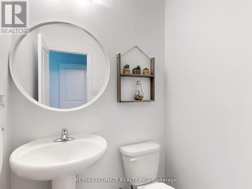2029 Webster Boulevard, Innisfil, ON - Indoor Photo Showing Bathroom