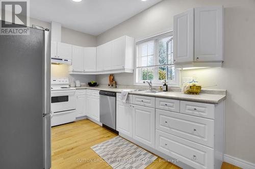 12 - 800 Commissioners Road W, London South (South L), ON - Indoor Photo Showing Kitchen With Double Sink