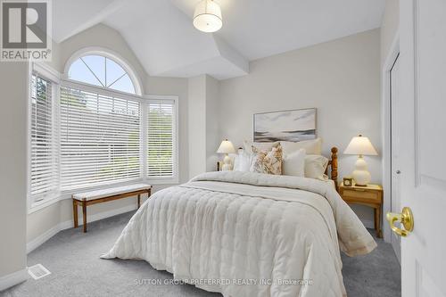 12 - 800 Commissioners Road W, London South (South L), ON - Indoor Photo Showing Bedroom