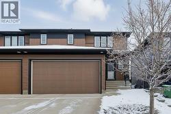 171 Evanswood Circle NW  Calgary, AB T3P 0K2