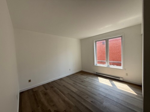 Bedroom - 6801  - 6807 Rue Hadley, Montréal (Le Sud-Ouest), QC - Indoor Photo Showing Other Room