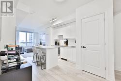 Kitchen With Breakfast Bar, Built-In Appliances - 