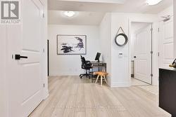 Open Concept Den (+1) - 