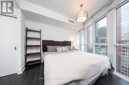 1308 - 32 Davenport Road, Toronto, ON - Indoor Photo Showing Bedroom