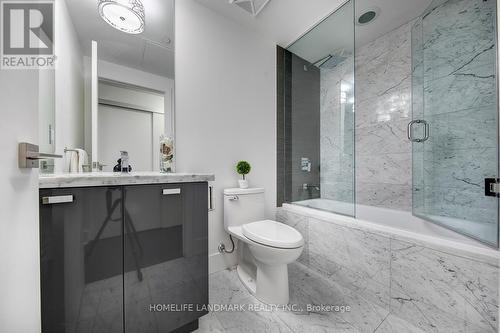 1308 - 32 Davenport Road, Toronto, ON - Indoor Photo Showing Bathroom