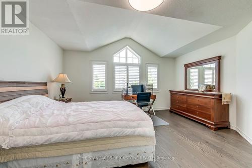 1296 Inglehart Drive, Burlington, ON - Indoor Photo Showing Bedroom