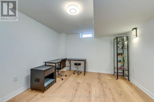 1296 Inglehart Drive, Burlington, ON - Indoor