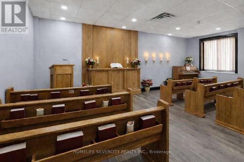 7070 Pacific Circle, Mississauga, ON 