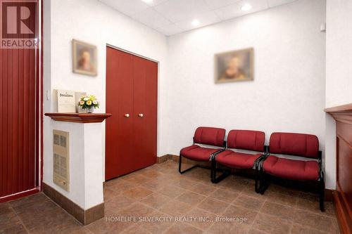 7070 Pacific Circle, Mississauga, ON 